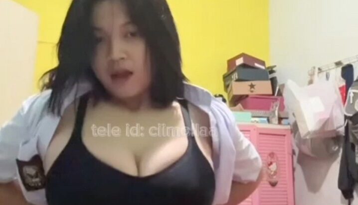 Bokep Viral Cimolla Bugil Pake Baju Sekolah